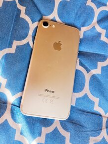 Apple iPhone 7  128GB - 2