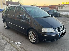 Volkswagen Sharan 2.0 TDI Special - 2