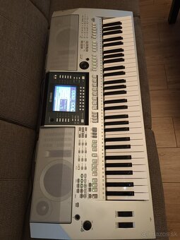 Yamaha PSR S710 - 2