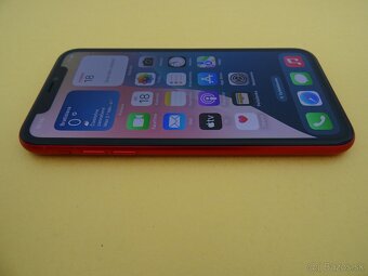 iPhone 11 64GB RED - ZÁRUKA 1 ROK - 100% BATERIA - 2