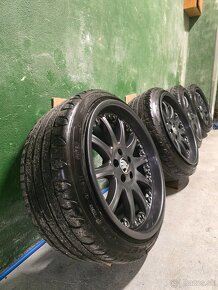 5x100 r17 RH  205/40 r17 - 2