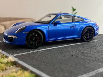 1:18 PORSCHE 911 Carrera GTS Coupe - Schuco - 2