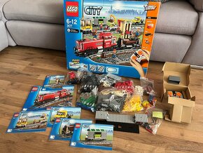 LEGO CITY 3677 Červený nákladní vlak - Z VÝSTAVKY + SVĚTLA - 2