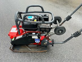 Vibračná doska  BOMAG BVP 18/45 HONDA - 2