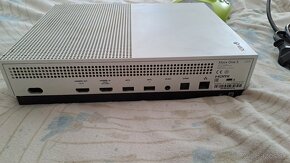 Predám Xbox One S - 2