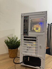 Herne pc i7, rx 580, 16GB Ram, ssd, RGB, win 10 - 2