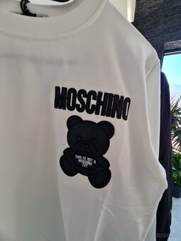 Moschino mikina/tricko - 2