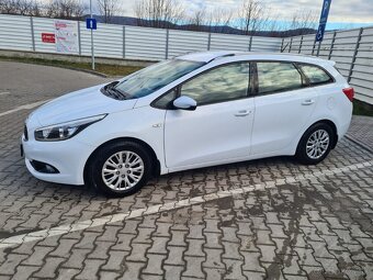 Kia Ceed SW combi 1.6 benzin rok 2013 - 2