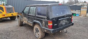 Rozpredam jeep cherokee xj,zj 2.1td 2.5td. 4.0i. 2.5i - 2