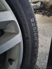 Predam zimne pneu 225/60 R17 - 2