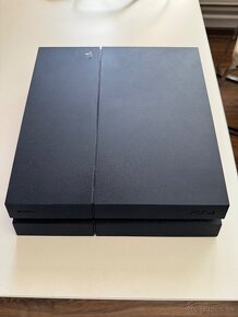 PS4 500gb + hry - 2