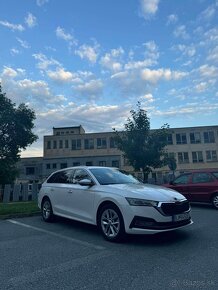 Predám ŠKODA OCTAVIA 4 COMBI 7/2020, DSG 2.0 TDI 110kw - 2