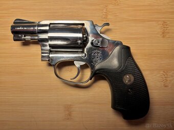 Smith & Wesson Model 60, .38 Special - 2