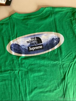 Supreme x The North Face - 2