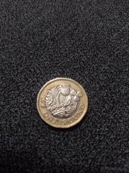 One pound 2017 - 2