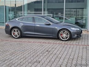 Tesla P90D model S - 2