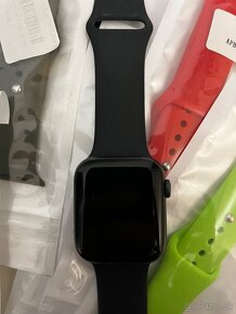 Apple Watch 5 44mm Aluminium - 2