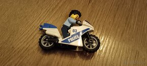 Lego policajné auto - 2