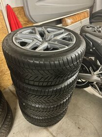 275/45 R21 Zimná sada Mercedes G  AMG Good Year - 2