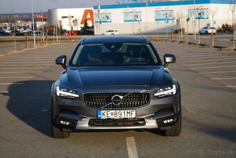 Volvo V90 CC D5 2.0L Cross Country Plus AWD A/T - 2