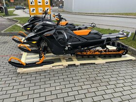 Ski Doo Summit X Expert 850 E-Tec Turbo R 165´´ model 2024 - 2