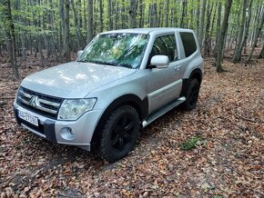 Mitsubishi Pajero 3.2 DiD 147KW AT/5  4x4 Uzávierka - 2