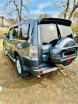 pajero 3.2 di-d 7 miestne 4x4 - 2