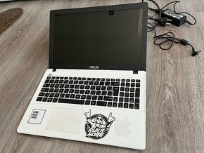 Laptop Asus 15,6” K550C - 2