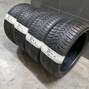 Zimné pneumatiky 225/40 R18 PIRELLI DOT2719/3220 - 2