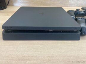 Ps4 slim - 2