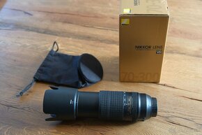 NIKON VR ED AF-P 70-300 4,5-5,6E - 2