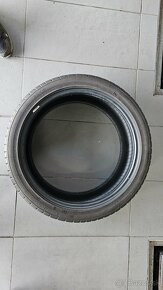 Letné pneu Nokian 225/40 r18 - 2