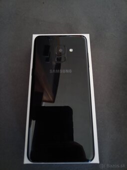 Predám mobilný telefón Samsung galaxy a8 - 2