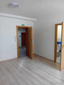 2-izb. byt bez zariadenia - na bývanie aj na office - 2