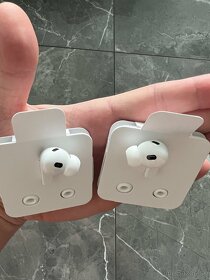 Nahradne sluchadla AIRPODS PRO 2022 (2.gen) - original - 2