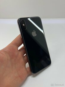 iPhone XS 100% batéria - 2