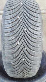 Predám 2-Zimné pneumatiky Michelin Alpin 215/60 R16 - 2