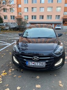 Predám Hyundai i30 combi 1.6 motor, 81 kw - 2