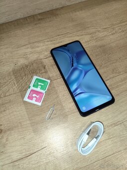 Samsung Galaxy A12 - super stav + záruka - 2