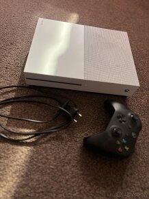 Predám xbox one S 500GB - 2