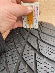 225/60 R17 99H Bridgestone Blizzak LM001 AO (2019) - 2