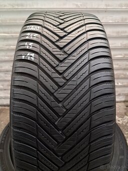 Hankook celoročné 215/45/R17 - 2