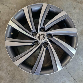 Originál Škoda disky 5x112 R18 ET48 - 2