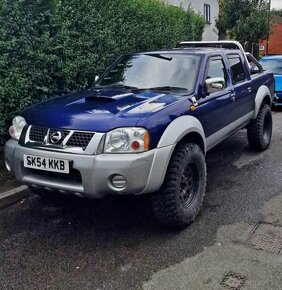 Nissan Navara dovoz gb - 2