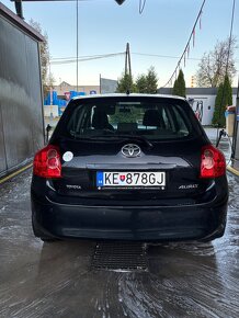 Toyota auris 1.4 vvti - 2