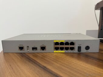 Cisco RV260 VPN Router, PoE - 2