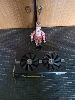 Sapphire Radeon RX 570 NITRO+ 4GB DDR5 - 2