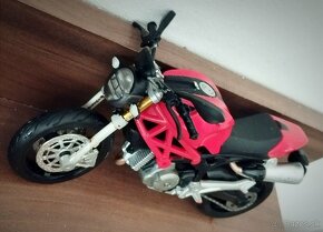 Model motorky Ducati - 2