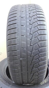 Predám 2 jazdené zimné pneumatiky Hankook Ice 255/55 R19 - 2