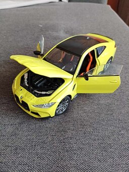 Predám BMW M4 1:24 Welly - 2